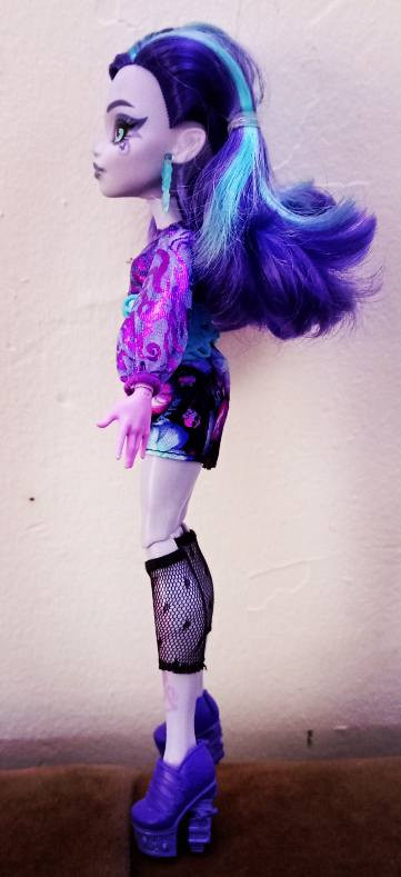 صباح الخير و جمعة مباركة يارب 🌹 من النوادر 🫨 مونستر طبعاً بالفديو توهمت و كلت رينبو 😅 ألمهم مونستر شكل مميز ملابس كاملة جديدة لوك ب٨٠٠٠ دينار فقط 🤩


**إذا كنت صاحب هذا الإعلان وتريد حذفه لأي سبب، رجاءا أرسل رسالة إلى الدعم الفني**