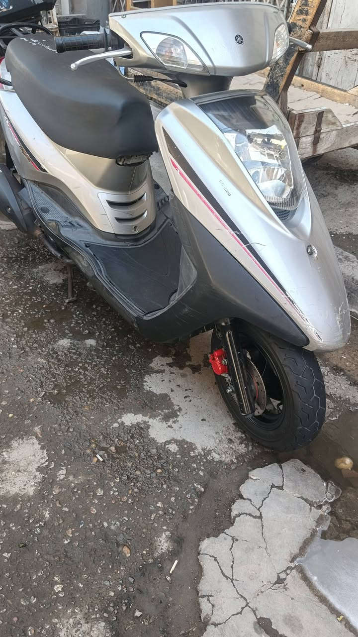 دراجه بريز لايت ناصي dxمحسن
الدراجه كلها واضحه بلصور نكره سلف كهربائيات شغاله مكينه ممفتوحه كلجات ممفتوحه هندر شغال كلها نضيفه 
السعر 700قفل قفل قفل قفل 
650 ماابيع قلفها 700
وهذا السوك كلشي بي 
مكاني بغداد 
رقمي ‏‪***********‬‏ موجود واتساب وخاص
