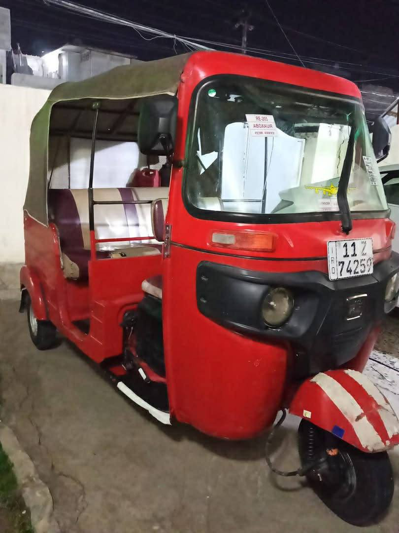 السلام عليكم تكتك موديل 2018 رقم وسنويه  
 العنوان بغداد الامين الثانيه السعر 5
***********
