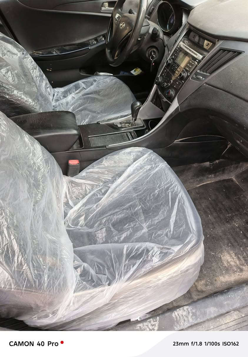 السلام عليكم سياره سوناتا 2011  سياره خير من الله تخم تأير حداديه تبريد تدفئة دواخلهه نضاف محرك وكير جدد  مكينه 2000دوش سياره مصفره هيئه وغرامات رقمها صدامي مامشين معاملتهه ضاله صدامي السيارة راعيهه موجود يريد تحويل السهر 57 وبيهه مجال قليل عنوان بصره أبو الخصيب  هاتف (***********)  بي وتساب
