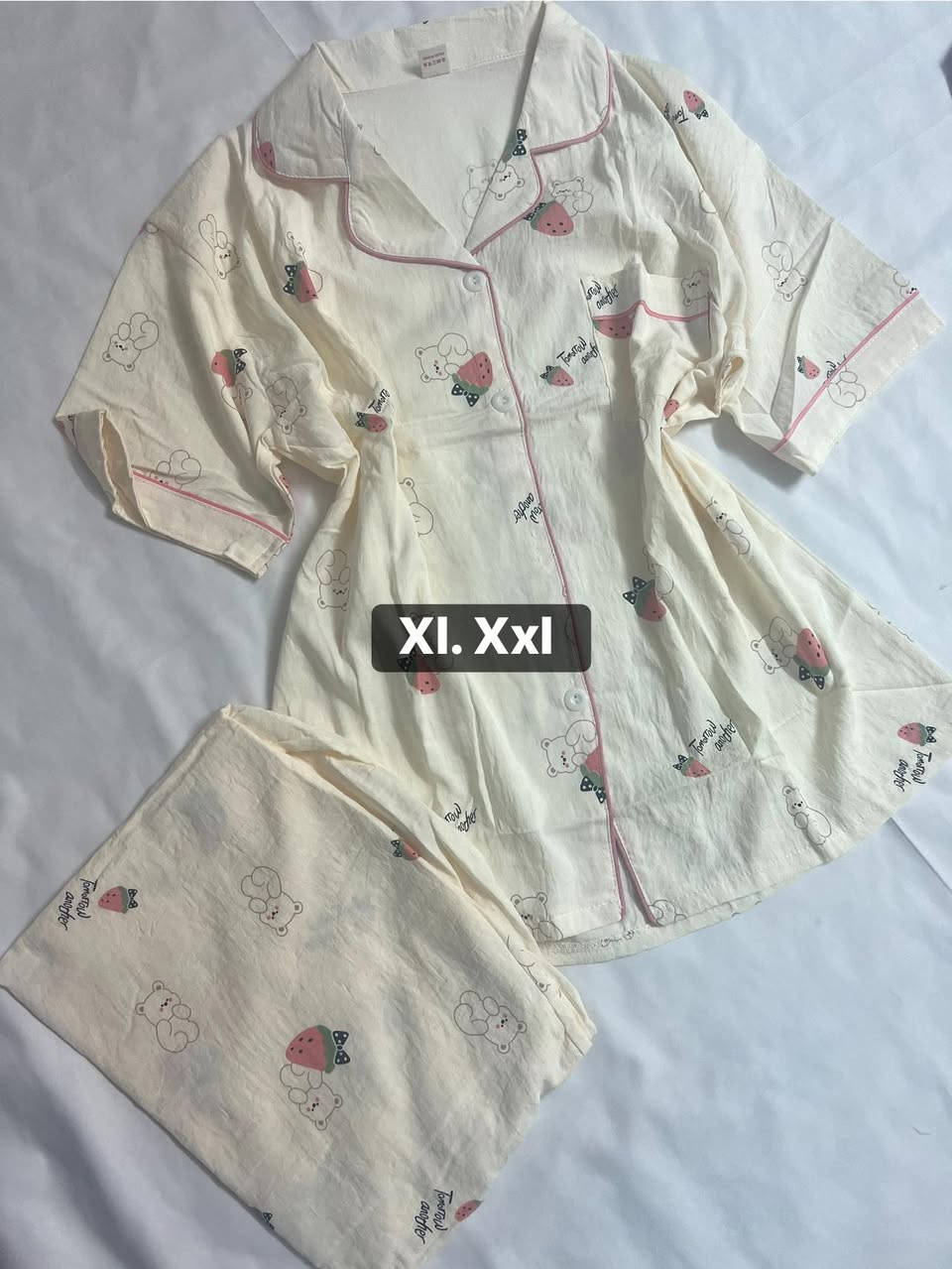 بجاما خامه كريشه الاصلي خامه بارده تجنن
قياسات داخل الصور. 
 قياس الاكسين يلبس لحد 75 
 السعر 10 
  توصيل الف دينار


**إذا كنت صاحب هذا الإعلان وتريد حذفه لأي سبب، رجاءا أرسل رسالة إلى الدعم الفني**