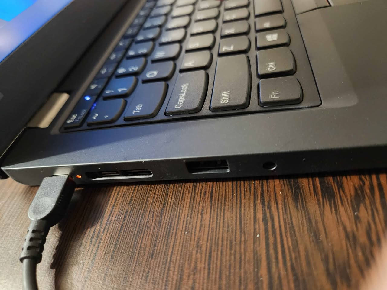 السلام عليكم 
لابتوب Lenovo ThinkPad L13
Core i5 جيل عاشر 
نظافة عالية
رام 8
Ssd 256 nvme 
بطارية 5 ساعات
شاشة 13.5 FHD
Super slim
شاحن تايب سي 
مناسب لجميع الاستخدامات 
السعر 290 الف
ضمان شهر  
موجود توصيل للمحافظات أربيل, العراق


**إذا كنت صاحب هذا الإعلان وتريد حذفه لأي سبب، رجاءا أرسل رسالة إلى الدعم الفني**