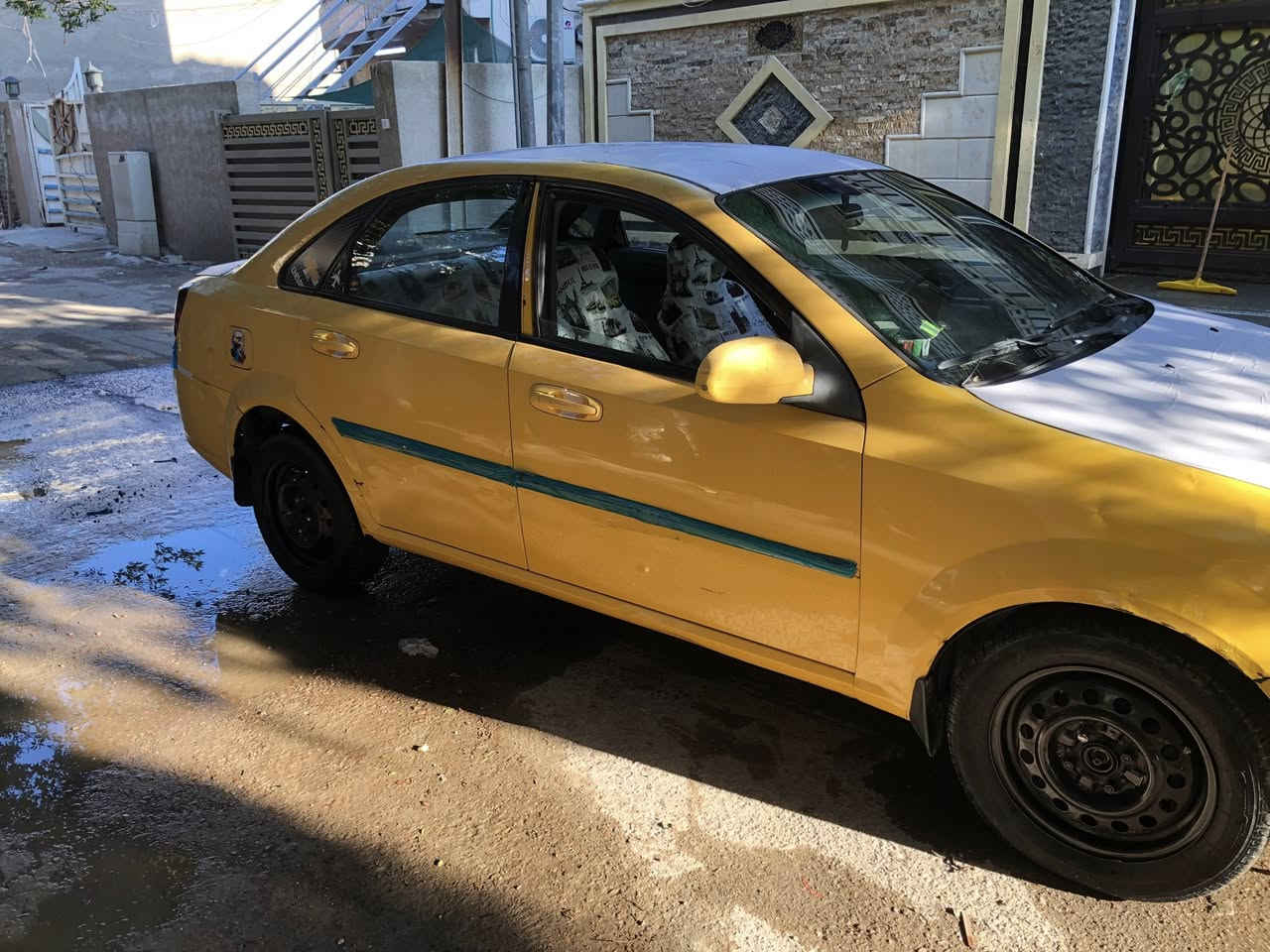 سلام عليكم. اوبترا خليجيه. شركه لعامه مديل 11 كير مكينه تبريد صدر كله خير من الله. بيهه طخه. باب وره سايق. ومعمره. السعر 61 بيهه مجال 
***********
