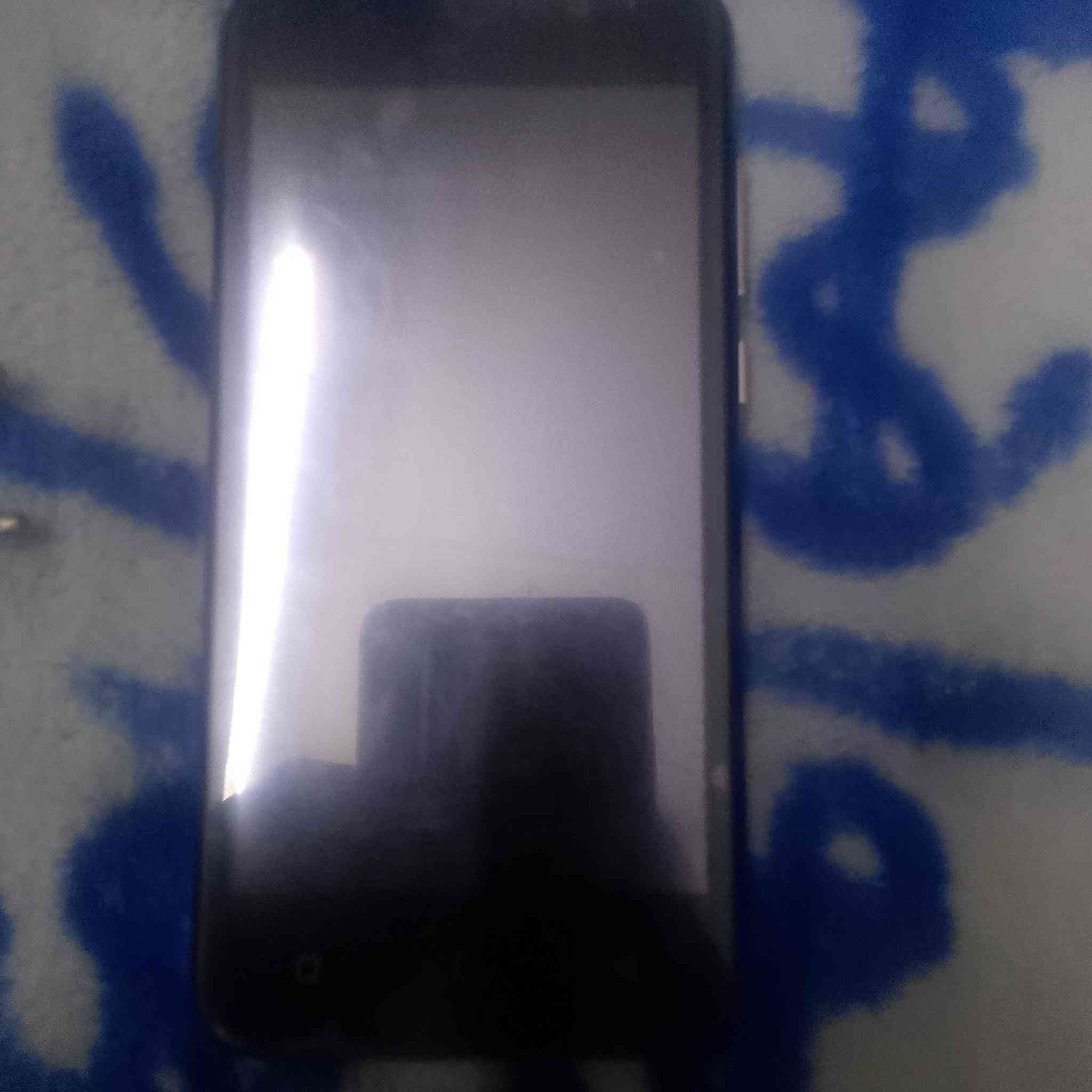 السلام عليكم تلفون للبيع‏ صيني السعر 40 بي مجال الاتصال ‪***********
