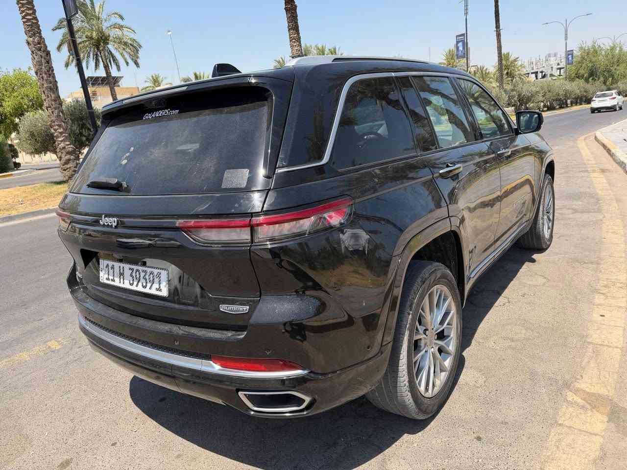 السلام عليكم
جيب سومت 2023 وارد امريكي فول مواصفات 1/1 اعلى مواصفات بالجيب 
رقم بغداد بأسمي 
ماشيه 39 الف ميل 
صور الحادث والسونار وكافة التفاصيل مرفقه بالصور 
مكان السياره الحارثيه 
السعر 325 ورقه 
الشراي يتصل 
***********
بيع فقط بدون مراوس
