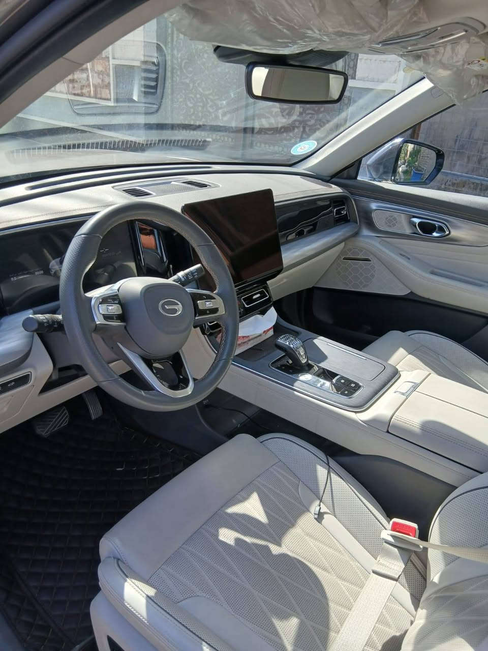 السلام عليكم .
🔥 للبيع GAC GS8 🔥
🚘 GAC GS8
🎨 اللون: رصاصي
✨ فول مواصفات
🛞 2 ويل
📏 الممشى: 9000 كم
✨ المواصفات: • شاشة كبيرة
• كاميرات 360
• سقف بانوراما
• تشغيل بصمة
• كراسي جلد
• تبريد وتسخين مقاعد
• رادار وحساسات
• باب خلفي كهربائي
• نظام صوت ممتاز
• إنارة LED كاملة
✅ السيارة نظيفة جداً
✅ طخه خفيفة بالباب فقط
اخوان اني مكلف بالنشر 
الاتصال والاستفسار ع رقم صاحب السياره
***********
