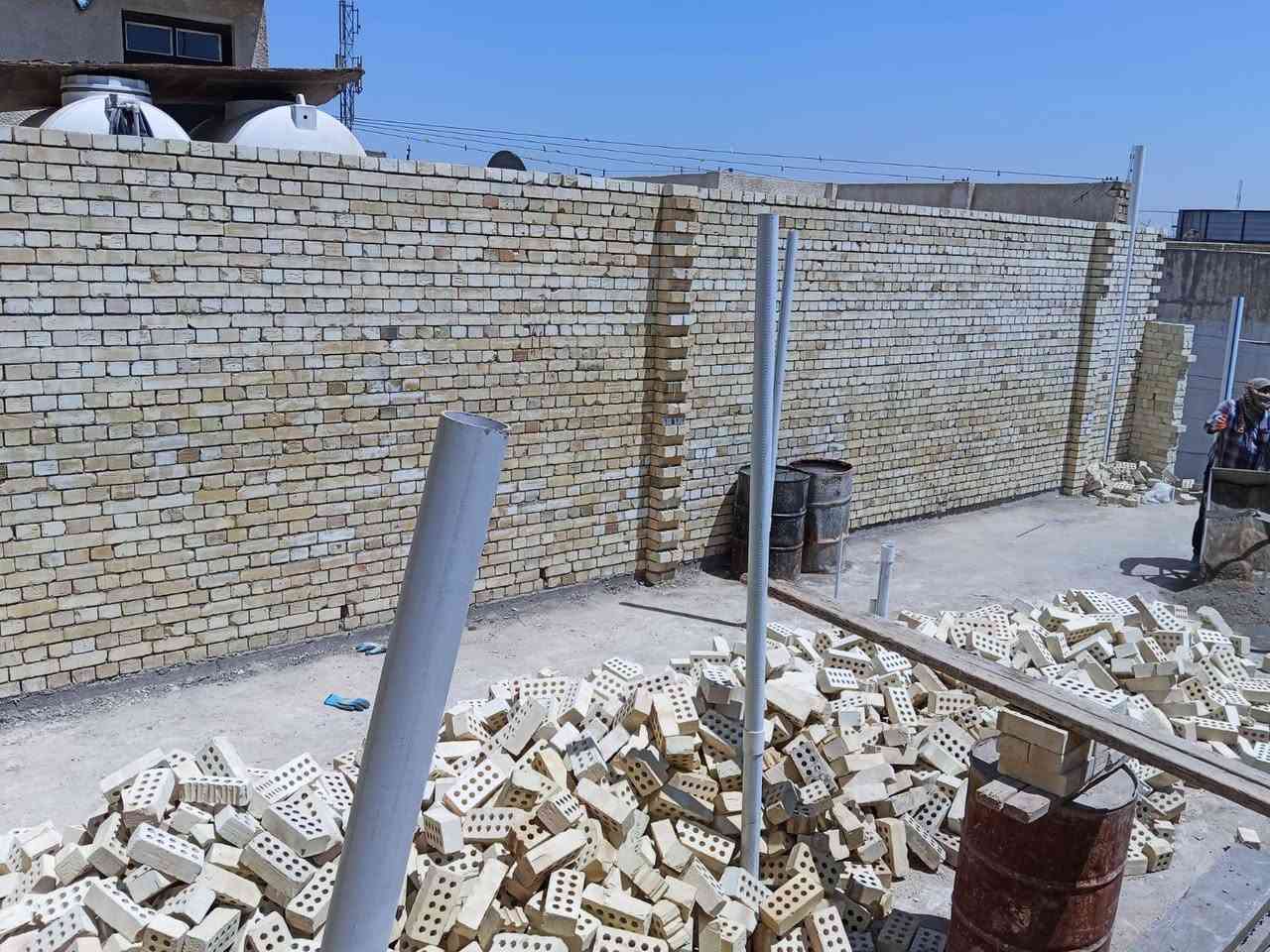 خلفه بناء متفرغ حالين اشتغل قطعي وعلى الدبل ***********
