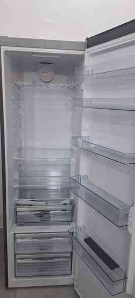 السلام عليكم تتوفر لدينا بالات ماركات أصلية ثلاجات تك سايد تبريد خضروات وفواكه جملة ومفرد للاستفسار مراسله الصفحة او الاتصال ***********
