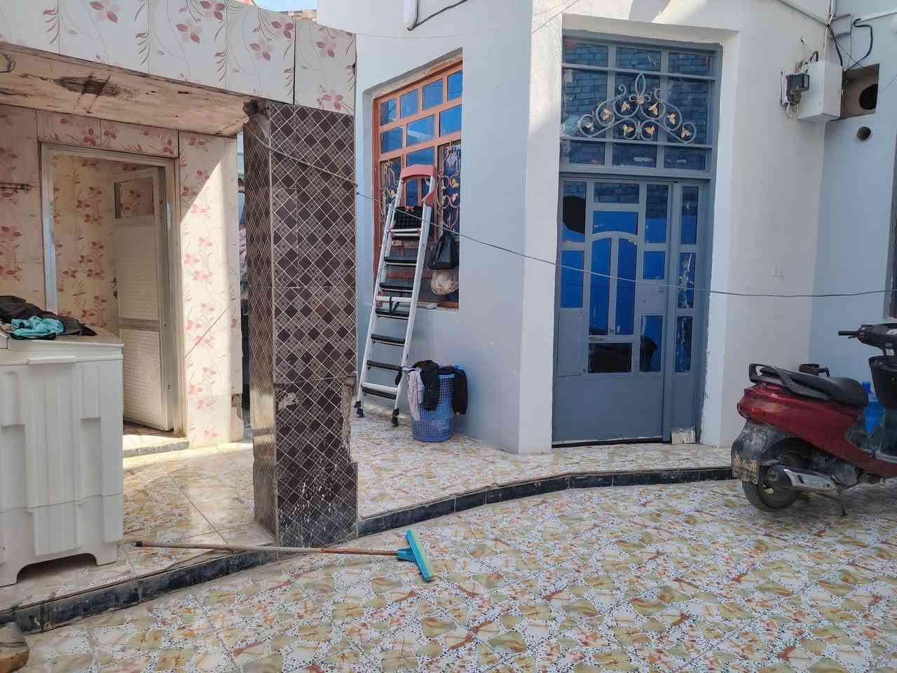 بيت للبيع بحي زيتون عله شارع عشرين مساحه ١٤٠واجهه ٧ ونزال عشرين ماء كهرباء مجاري جديد سطح جديد يتكون اثنين غرف نوم مناور اثنين صحيات خارجيه وداخليه ٠
رقم الموبايل ***********
بيت للبيع بحي زيتون عله شارع عشرين مساحه ١٤٠واجهه ٧ ونزال عشرين ماء كهرباء مجاري جديد سطح جديد يتكون اثنين غرف نوم مناور اثنين صحيات خارجيه وداخليه ٠
