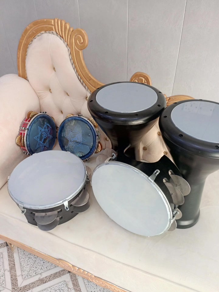 متوفر اجار كافه انوع المزاهر 🎶🥁
عنوانه شارع 60 شارع السوك 

للتواصل *********** 📞
