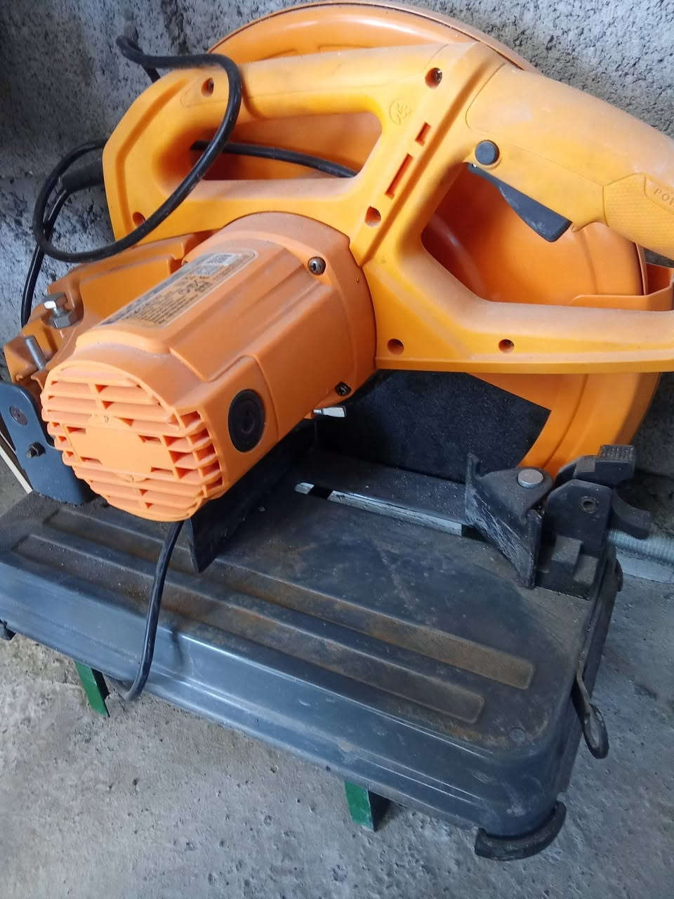 السلام عليكم
متاح كتر انجيكو حجم 2400 واط جديد شرط أقل الشهر

مكينه انجيكو حجم كبير ملف نحاس جديده كامله شغاله شرط
***********
***********
