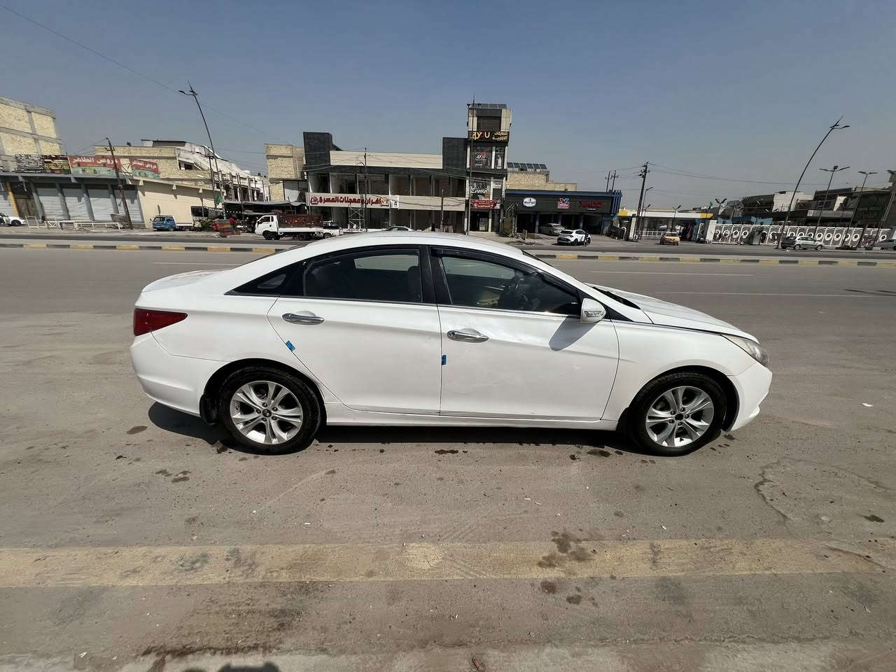 السلام عليكم
سوناتا 2010 رقم اربيل دولي خليجي محرك دوش 2400
بيها صبغ بنيد وجاملغ وجاملغ خلفي 
وبارد قليل بالقمارة وباب السكن
السيارة جاهزة من كل النواحي 
ادامة كاملة صدر امامي خلفي وتخم تاير وباتري جديد
تبريد جديد
مري شفط
محرك وكير خير من الله 
مكان السيارة بغداد 
السعر 87 بيها مجال 
للاستفسار 
***********
