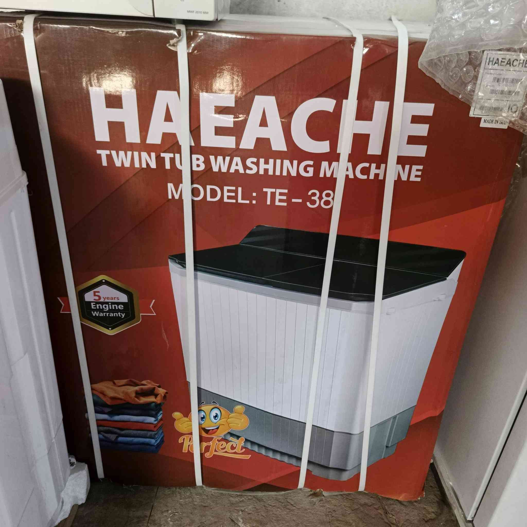 السلام عليكم سوينه تخفيض فد شي بلاسعار الجديده ثلاجات ومجمدات وغسالات أحجام مختلفه أثاث جديد +ومستخدم لل ب ي ع المكان  الطارميه حي الفارس شارع السكلات خلف معارض حجي وليد  السيارات قرب جامع الصديق  للاستفسار خاص او ع رقم الهاتف***********    ؟*********** واشتغل نضام مراوس بغرف أخشاب عراقيه أو كناتير كاونترات ضرر بسيط مو مهم عادي
