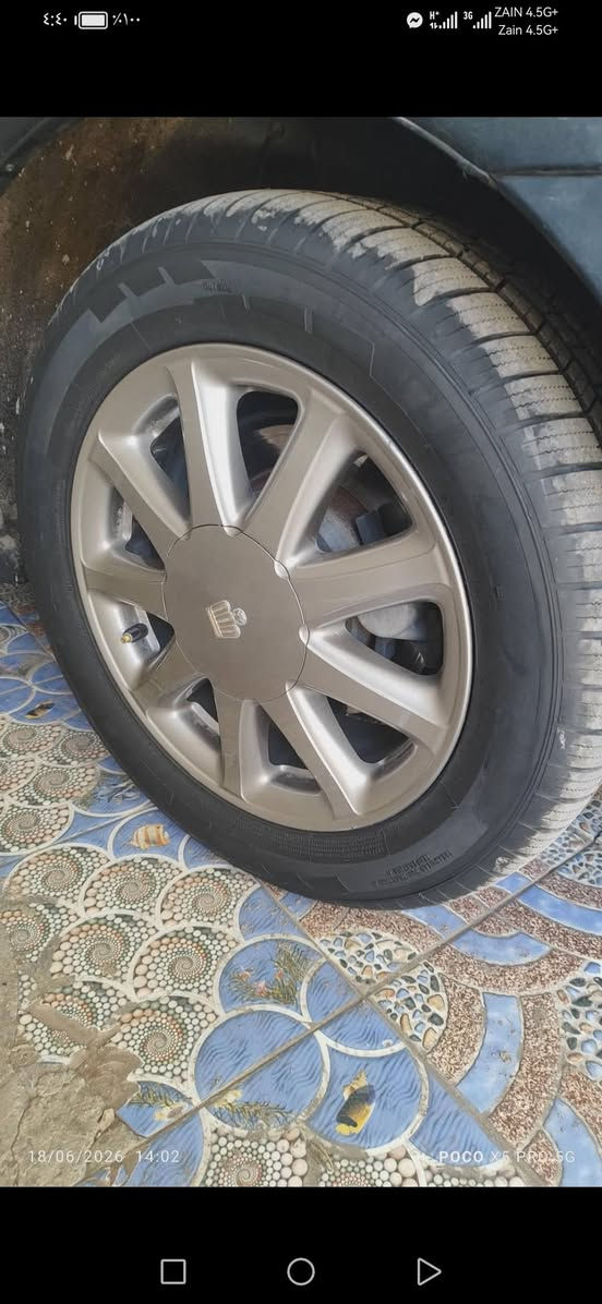 السلام عليكم وين نجمه نفطي شرط جديد لا مصبوغ ولا مجلي المراوس باي ويل عدل حديد ما راوس بيه الاستفسار والاتصال على رقم  ***********
