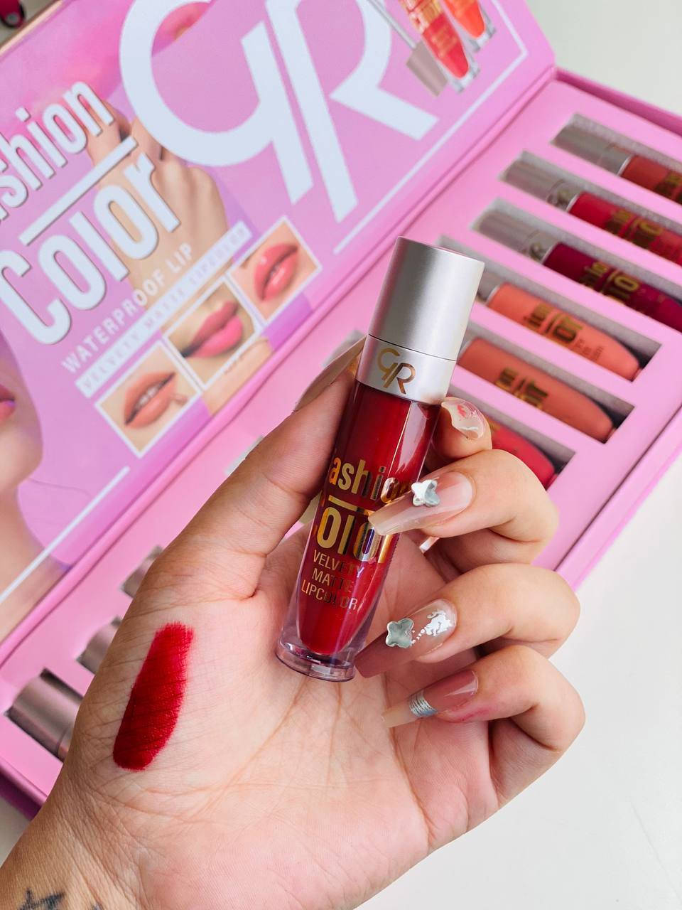 سيت حمر سائلة من كولدن روز❤️ 
سيت حمر الوان تجنن بمعنى الكلمة 😍♥️
12 قلم حمرة ثابتة ومات
بيهة مواد مفيدة ومغذية للشفه جميلة وسهلة الدمج 😘
سيت حمرة متكامل بكل التدرجات الوانه الجميلة ♥️
كواليتي فووول 👌 ثباتيتها عاليه يعني 
من احلى انواع الحمر كـ كوالتي عالي 

سعر خاص 
🚗يوجد خدمة توصيل لجميع محافضات العراق 🚗
#اكسبلور #اكسبلورر_2026 #اكسبلور_فلو #اكسبلور_2026 #اكسبلور_فلو #اكسبلورر_2026


**إذا كنت صاحب هذا الإعلان وتريد حذفه لأي سبب، رجاءا أرسل رسالة إلى الدعم الفني**