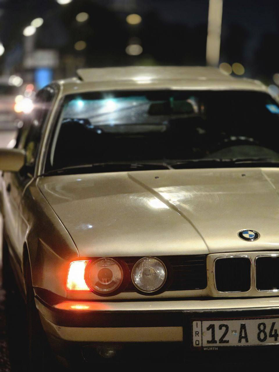 بيع او مراوس حسب القناعة
بي ام محرك گير  اوتوماتيك 525 شرط موديل 91 كهربائيات كاملة شغالة كامرة خلفية السيارة بأسمي كوبون بانزين هزة 
جديدة قفل مركزي تبريد تدفئة شغال فتحة سقف 
عنوان موصل جانب الايسر 
رقم *********** بي واتس 
***********
