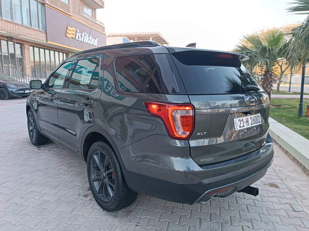 فورت ئيكسپلور موديل (٢٠١٧) كندي فول مواصفات كوشن جلد وكاراباي و هيتر (٧) نفري تبريد مركزي بصمه وكودي سردرگا سندوق شفت بانوراما (٣) شاشه دبل اكسل (٤) مودي ليخورين لايت زينون وليد شغال زور مواصفاتي تر گيرومكينه واكسل به شرت اسبانه ي برنه كوتووه مكينه ي (٦) پستون تنها (١٣٠) هزار روشتووه  نيظامي غازي ئيطالي بوبه ستراوه بوياغ بونيد و چاملغ بي ناوگرتن وينه ي سونار بردسته سنوي ورقم نوييه به شرتي تحويل و غرامه نرخي (١٧٥)$ ورق شوين كلار ژم (***********)
عربي 
فورت ئيكسبلور موديل (٢٠١٧) وارد كندي فول مواصفات كوشناته جلد وكاراباي و تدفييه (٧) راكب تبريد مركزي بانوراما (٣) شاشات تحكم استيرن فول بصمه تشغيل وبصمه ابواب تبريد مركزي فورويل (٤) مود سياقه سندوق شفت لايت زينون وليد بصمه شغال ويل (٢٠) گير ومحرك واكسل وحداديته مكفول ماشي (١٣٠) الف محرك (٦) سلندر حجم (٣٥٠٠)  وشادين نيظام غاز ئيطالي بي صبوخ بونيد وچاملغ بدون دواخل صور سونار موجود سنويته و رقم جديد شرط تحويل وغرامه سعره (١٧٥)$ ورق مكانه كلار  استفسار(***********) كالار, السليمانية
