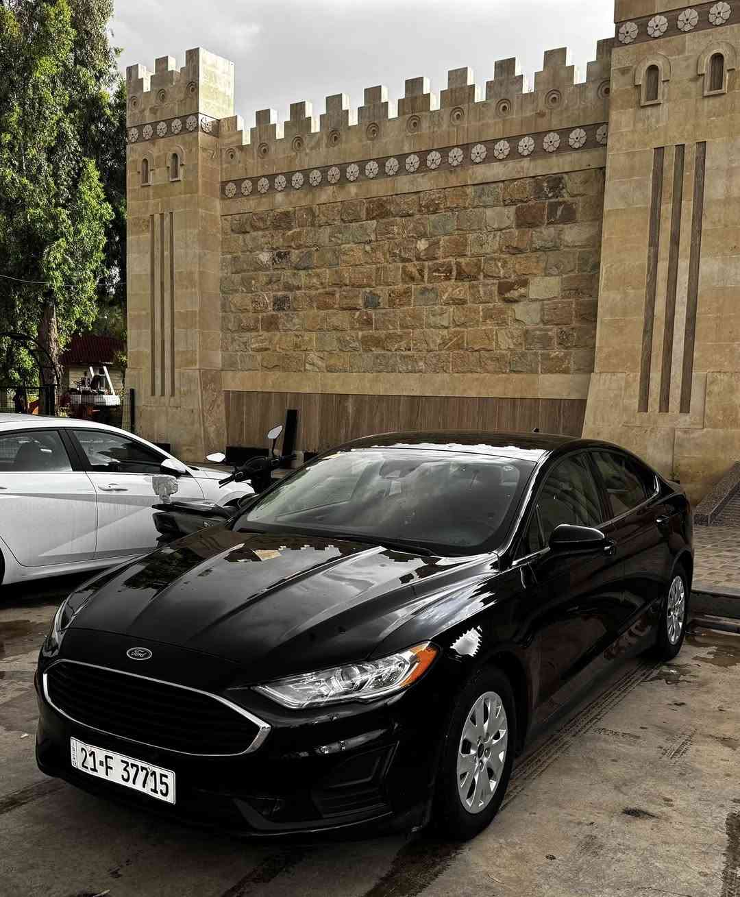 فورد فيوجن 2020 محرك 2500  داخل عسلي
بدون صبغ حتى دعاميات بدون صبغ كفاله عامه 
 
 مواصفات السياره بصمه تشغيل هاند بريك بصمه رادار امامي رادار جانبي نقطه عمياء شاشة كامره السياره بحالة الوكاله كلها وضع بلادي صور الضرر موجوده بالمنشور مثل الاكلين السياره ضربتها كلش خفيفه صندوك بس ومبدل وبلادي نفس اللوان بدون دواخل بدون ايرباك بشرط ماشيه64 ميل  تخم تاير وحداديه جديد 
بسمي السياره السنويه والرقم وهزة وبراد كله جديد 
مكان السياره موصل 
للاستفسار عن السياره والسعر اتصل/  ***********
