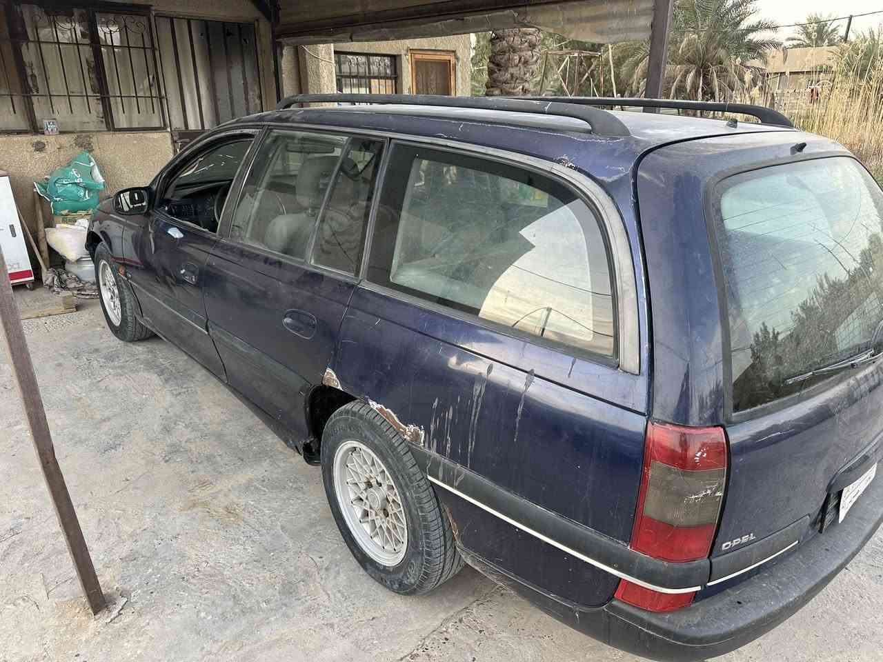 السلام عليكم أوبل اوميكا ١٩٩٥ محرك ٢٠٠٠ كير عادي سنويا ساقطه محرك وصدر نضيف السعر ٣٠ وبيها مجال مكان السياره بغداد التاجيات ***********
