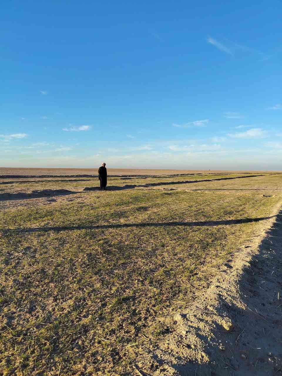 السلام عليكم كاع للبيع 233 دونم بيه بير العام مزروعه والسنه مخضره جاث عل مطر بلكصير ***********
