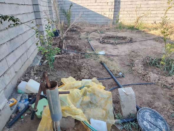 سلام عليكم
نصف دونم للبيع
الموقع صلاح الدين قضاء بلد بين مدخل 2 ومدخل 3
تفاصيل الأرض
جنس عقار طابو زراعي سند ٢٥ 
المساحه ١٢٥٠ متر 
الواجهه ٢٠ 
النزال ٧٣
مسيجه بالبلوك 
مزروعه حمضيات ونخل
ماء بير 
للاستفسار الاتصال على الأرقام التاليه 
*********** 
*********** 
او مراجعة مكتب التمار للعقار الواقع شارع المحطه محلات الحاج عدنان
