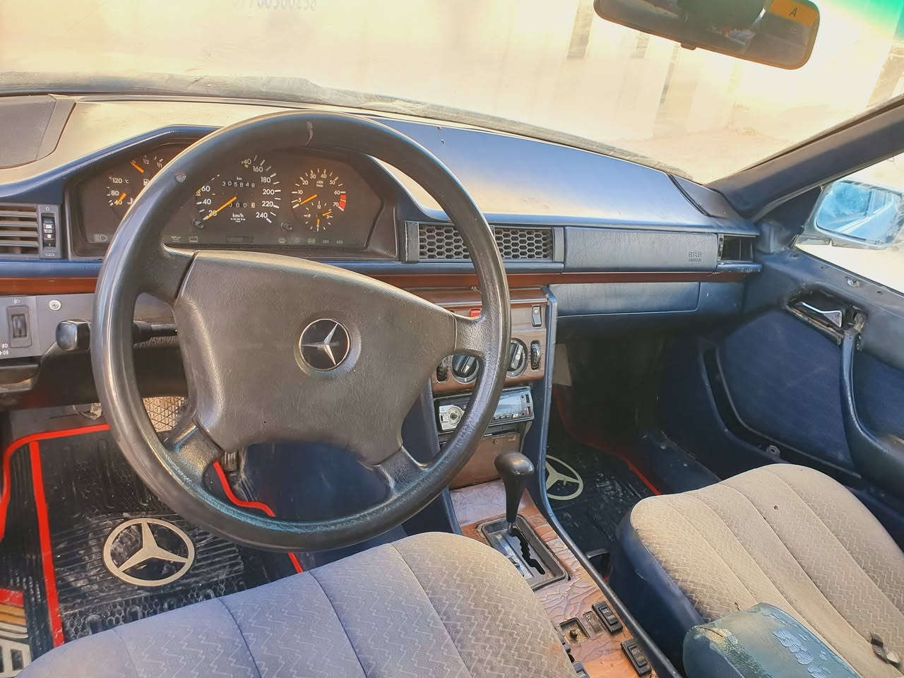 سەرەتا بە ناوی خوا
مارسیز کوپەی 1990
گیرو مەکینە بەشەرت
سەنەوی 
ئۆتۆماتیک 
چوار جام کارەبا 
لایت ئیشرات و کامل گلۆپ ئیش ئەکات 
دەعمو لیدراوی نییە 
گەرمی فلچە 
بەشەرت 
مەڵی دۆستە  
سعری 13 وەرەقە ومجال گۆرینەش ئەکەم  
***********
***********
