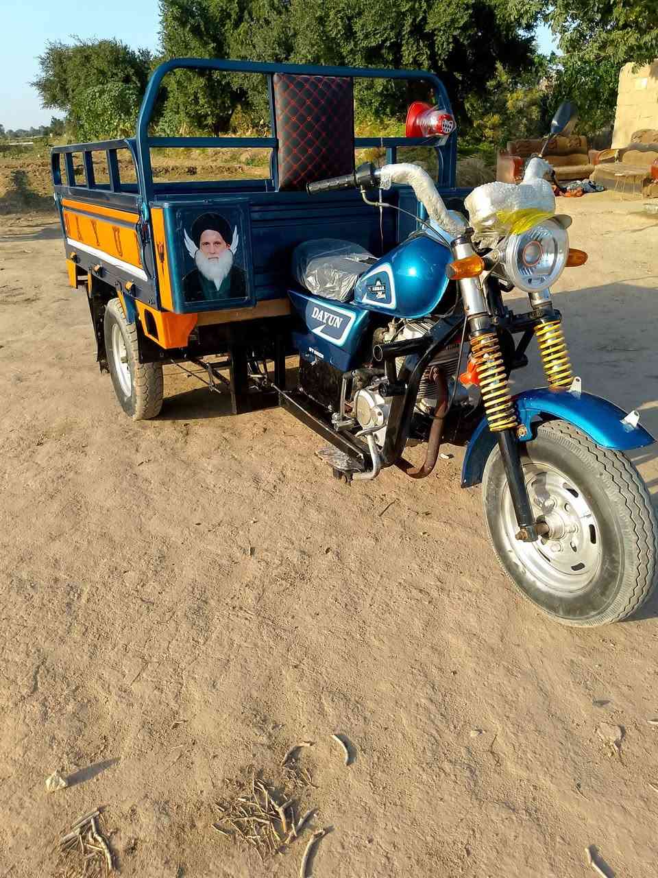 السلام عليكم ستوتة دايوانمكفوله للبيع موديل 15اوراق اصولي كفاله عامه الوكيل عمار  دايوان العنوان كوت لاستفسار على الرقم ***********
