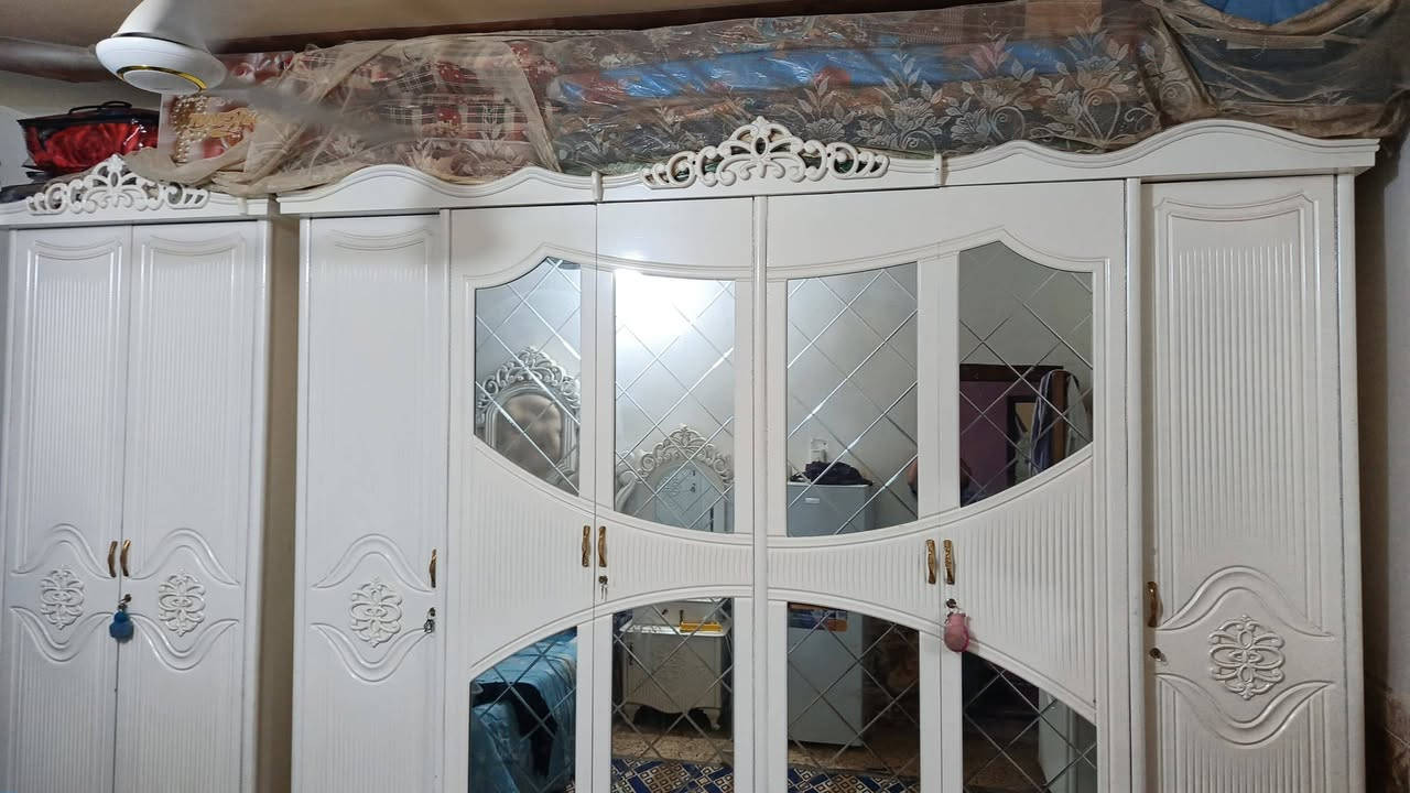 سلام عليكم غرفه اخشاب تزكام  على شكل تركي سعره مليون وربع وبيه مجال مكاني شطره


**إذا كنت صاحب هذا الإعلان وتريد حذفه لأي سبب، رجاءا أرسل رسالة إلى الدعم الفني**