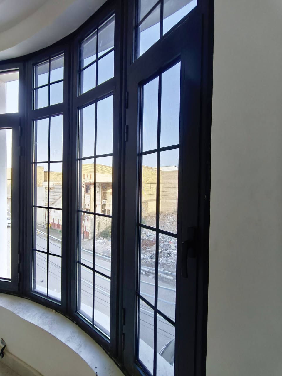 صناعة الابواب والشبابيك الألمنيوم وال bvc 
العنوان الناصريه المنصوريه قرب القوس 
التواصل على الواتساب ‏‪0781 062 5757‬‏
