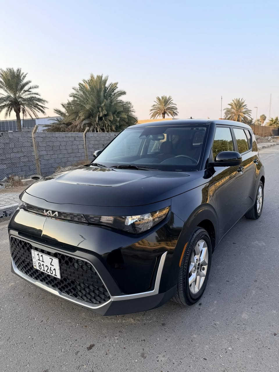 صول موديل 2023
وارد امريكي كلين بدون صبغ 
حادثه فقط الدعاميه الاماميه ونفسه راجعه 
مكينه 2000 دوش 
بصمه 
كشن كهرباء 
شاشه تاب 
رادار امامي وخلفي وجانبي 
ماشيه 25mi

السعر 167 وبيه مجال 
مكانه // بغداد المحموديه 
***********
***********
