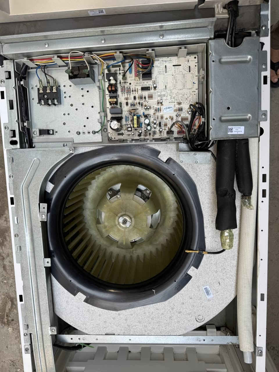 كنتوري توسوت 3 طن غاز 410 اخو الباكيت 
بلادي شركة وكاملة كل غراضة السعر مليون و 50 الف 
العنوان / بغداد / السنك 
للاستفسار الاتصال على الرقم ***********
