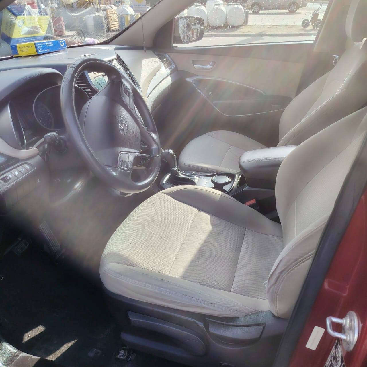 السلام عليكم سنتافي أمريكي 2017 للبيع
نص مواصفات رقم سليمانيه
حادث باب السكن نفسه مصلح ومصبوغ بدون ايرباك
ماشيه ١٢٥ ميل
مكينه مبدل رواجز السعر ١٤٥ بي مجال
العنوان بغداد كراده قرب سيد دريس
***********
