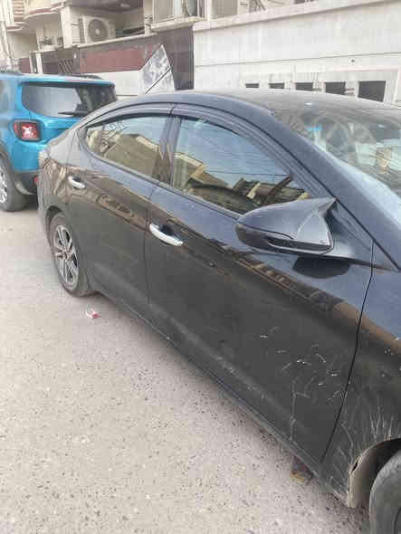 السلام عليكم 
النترا se
2019 
2000 AT
مكاني بغداد 
السعر 115 بيها مجال 
واتساب ***********
