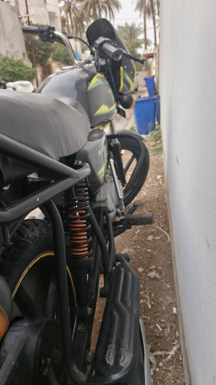 بوكسر 20 مرقم كامل نضيفة استعمال شخصي *********** مكاني ديالى بعقوبه سعرة مليون 400
