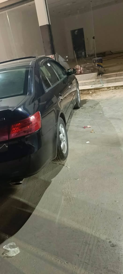 السلام عليكم سوناتا للبيع رقم نينوى مسطر بسمي شرط الوكالة و التحويل كلين موديل 2007 محرك و كير شرط 6سلندر العنوان الموصل السعر 110$التواصل *********** 
***********
