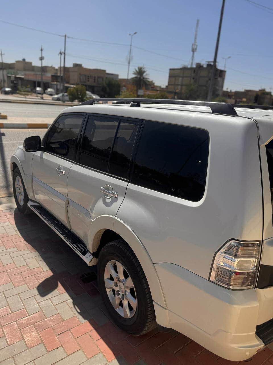 السلام عليكم 
باجيرو خليجي 15
بيع + مراوس 
مكفولة فقط دحجه بالجاملغ الامامي
فول مواصفات 
فتحه 
شاشه كبيره 
كامره خلفيه 
تحكم ستيرن 
تبريد ❄️+ تدفئه
تخم تأير 
حداديه ✅ 
كشنات جلد+ كهربائي
محرك + كير مكفول 
فور ويل 
حساس خلفي 
مكان كربلاء حي المعلمين
ا 
رقم للاستفسار

‭*********** كربلاء, العراق
