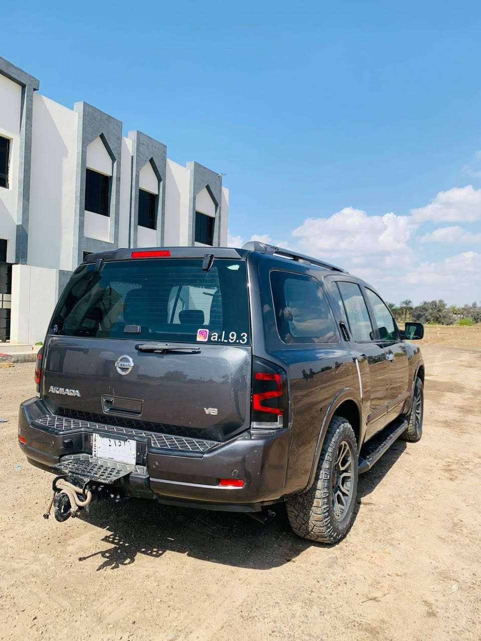 السلام عليكم
بيع او مراوس 
نيسان ارمادا 2012
رقم بغداد
السياره تو ويل 
داخل لونين بيجي واسود
حساسات خلفية
كامرة خلفية
شاشة بلاديه
تحكم دواسات تتقدم وترجع مال بانزين والبريك
 تحكم كشن السايق
كشنات الامامية كهرباء 
كشنات مخمن نضيفات مابيها شك او تلف
لايت  زنون
انارة داخلية 
جنطة كهرباء 
جامات كهربائية
نضيفة السيارة كلش احلى من الصور
كهربائيات والمواصفات الذكرتهن كلهن شغالة مابيها اي نقص السيارة 
عليه ادامه كامله  انسى الصرف
بيها صبغ خمس قطع ابيع  احزام  فقط قماره جارده

السعر 115 وبيها مجال للطيبين. 

***********
