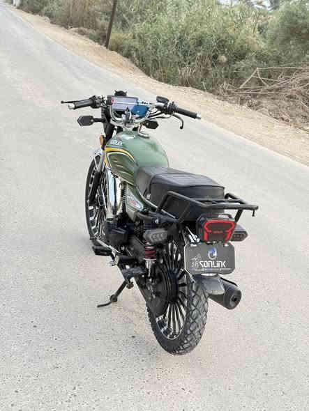 للبيع سيفان موديل25
الدراجة كلك ورا ماخذيتهاا ب اسبوع اوراقهاا وكعن مني
اتكفلك من السرقه وهاي السوالف
مستعجل على بيعتهاا خاص ماكو 
للستفسار ***********
سعر775 قفل ، مكاني الصويره
