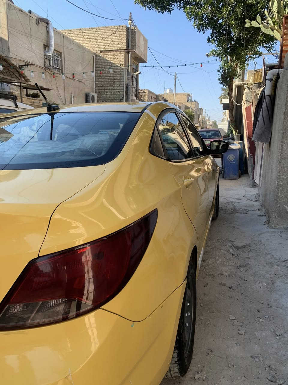 السلام عليكم اكسنت موديل 2015امريكي سياره جاهزه على اخر حبه كير مكينه تبريد تخم تاير تخم ويل صدر امامي خلفي البارحه حولتها مصفره هيه وغرامات رقم دولي السنويه لل2028السياره كامله وخير من الله مكاني بغداد الحريه السعر ٧٥وبيها مجال رقمي***********
