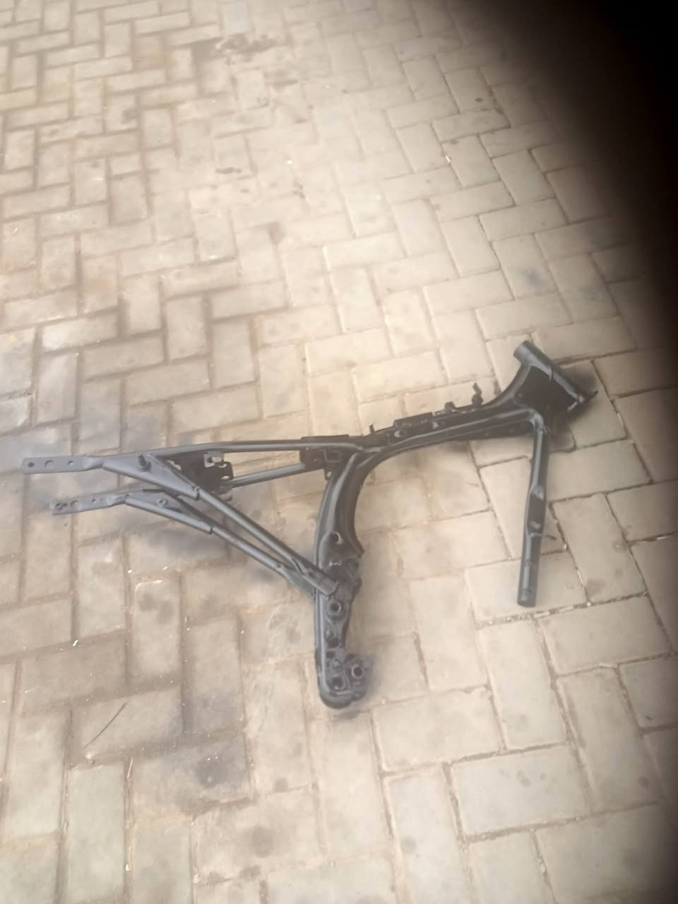 سلام عليكم شباب شواصي للبيع  مكاني بيوت دوميز قرب موقف كيات ، ***********
