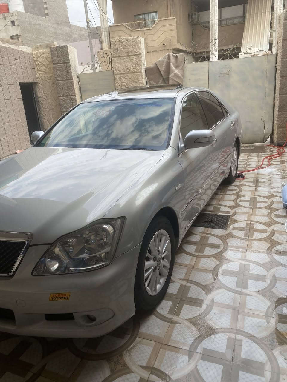 سلام عليكم شاهينه. رقم بصره تسجيل جديد.السياره كفاله من الكص والنقل والضربه والصبق. فقط كصة قمارا.  السياره فوول مواصفات لاخيرر. بعد معروفه مواصفات الفول.  السياره مكينه وكير وحداده كرتون تبريد. ثلج.  سنويه لغاية30 تنتهي.  تخم تاير ويل حصيره. السياره جديده معني الكلمه جديده كلشش. سعر. 125. هاتف. ***********البصره الزبير.
