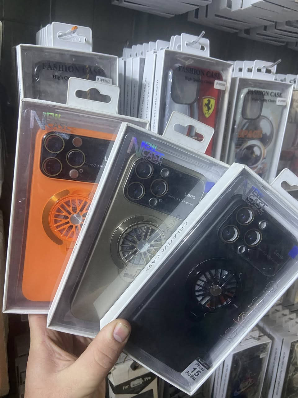 عرض خاص جمله فقط سعر الكفر 750 دينار  ايفون من 11 الى 16 نوعيات كلهن بكج توصيل لجميع المحافضات ***********#
