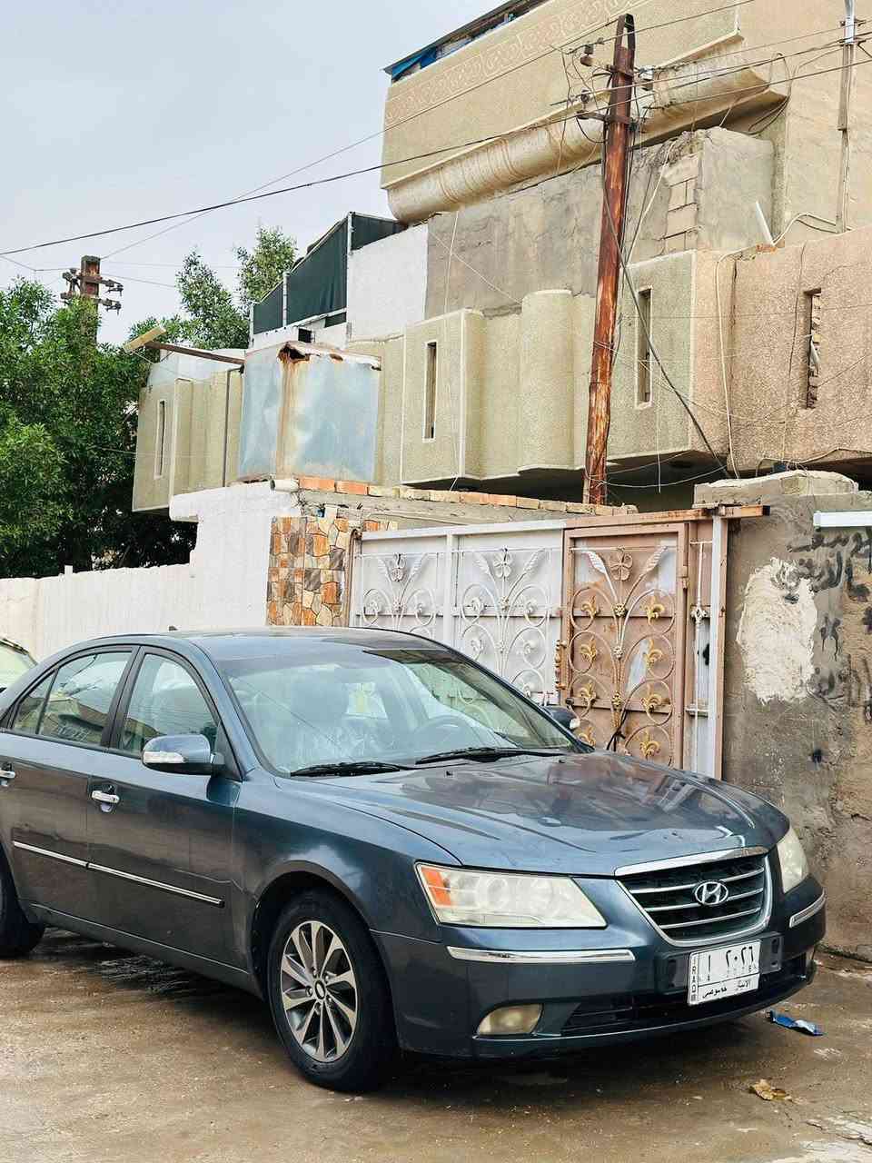 سلام عليكم سوناتا للبيع موديل2010السياره نضيفه محرك كير صدر جديد السيارة احله من الصوره التواصل***********بي واتساب
