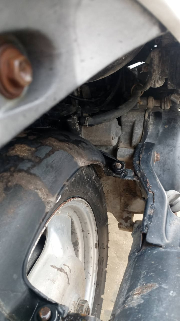 سلام عليكم دراجه ماكس منغولي للبيع نضيفه مامفتوحه خرسه دراجه نهضه ومشي خير من الله ماناقصه شي بس باتري والعينه مال الكلوب موجوده مكانه السماوه الجربوعيه لاوله سعره 750 وبيه مجال بسيط***********
