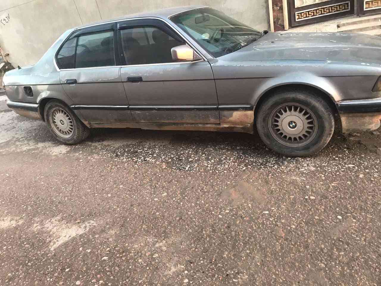 السلام عليكم اخوان السياره للبيع جير وماكينه اكسنت كله شغال سياره سعرها 20 ووكاله من الوكيل وبيها مجال بسيط وبيها مجال بسيط للشراي عنوانها الموصل الرشيديه ***********
