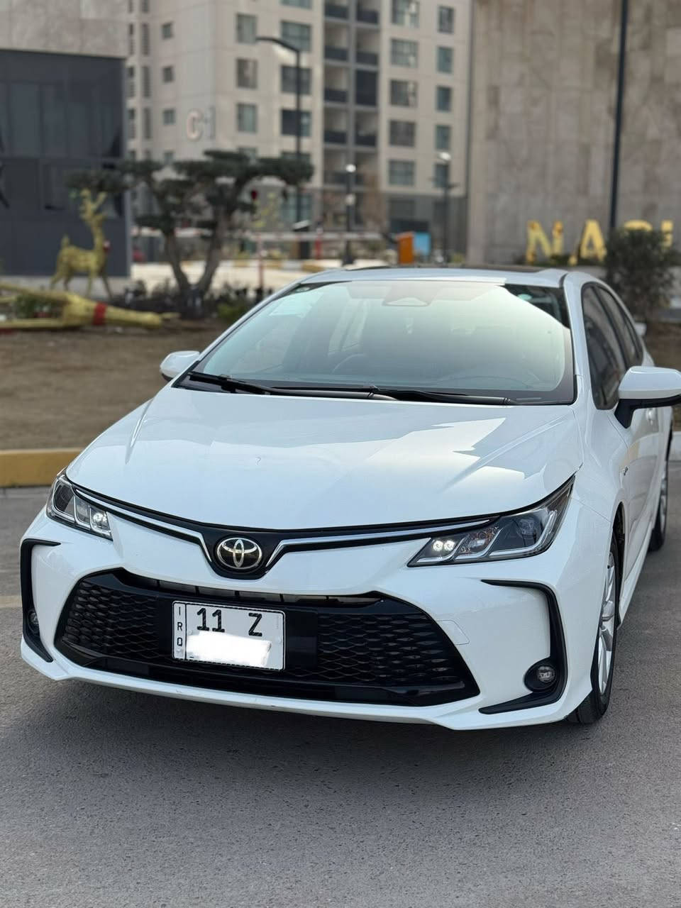 السلام عليكم من رخصه الادمن 
للبيع فقط 
للبيع تويوتا كورلا تجميع صيني هايبرد 2025
شكل الخليجي 

ماشيه 14000 كيلو 
بنضافة الزيرو 

فول مواصفات 
بصمه 
فتحه 
كراسي جلد 
تحديد مسار 
شاشه جبيره 
كامره 
معروفه موصفات الفول 
بيهه ملاحضه بسيطه جدا بيهه رصعه بالبنيد ومسحوبه كارت ع كده بس 
 
السعر 153 وبيها مجال بسيط
مكان السياره بغداد 
اي استفسار ***********
