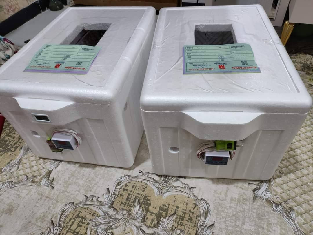 بسم الله الرحمن الرحيم 🌹 توفرت الان  وعرض خاص.فقاسات فلين  ناجحه جدا وبنسبه كبيرة والحمدلله 🥰  لجميع انواع البيض 🕊️🐥🐣🐦🦆🦢🐓🦩���������
الحراره 🌞اوتوماتيك 
الرطوبه 💦اوتوماتيك 
ملاحظه 👌التوصيل مجانأ
عدد 60بيضه ب65 الف   ✅
سعه 100بيضه ب85الف✅ + التوصيل  لباب بيتك 
 مواد كله اصلي تقليب يدوي ..تتحمل انقطاع الكهرباء⚡ اكثر من 5ساعات  استخدامها سهل جدا ضمان الفحص ومتابعة المشتري الى يوم التفقيس🐣 اي استفسار*********** اتصال وواتساب 
يوجد توصيل لجميع محافظات العراق مجاناً مجانأ 🚕🚘🚖🚎🚚🚚🚚🚚
