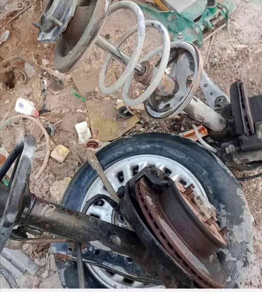 حدادية أمامية وخلفيه كامله شرط مال يسره بلادي للبيع السعر ٣٥٠ الف ناصرية اني ***********
