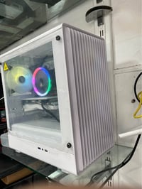 تجميعة بيضاء • معالج E5 2670v3 • RX 580