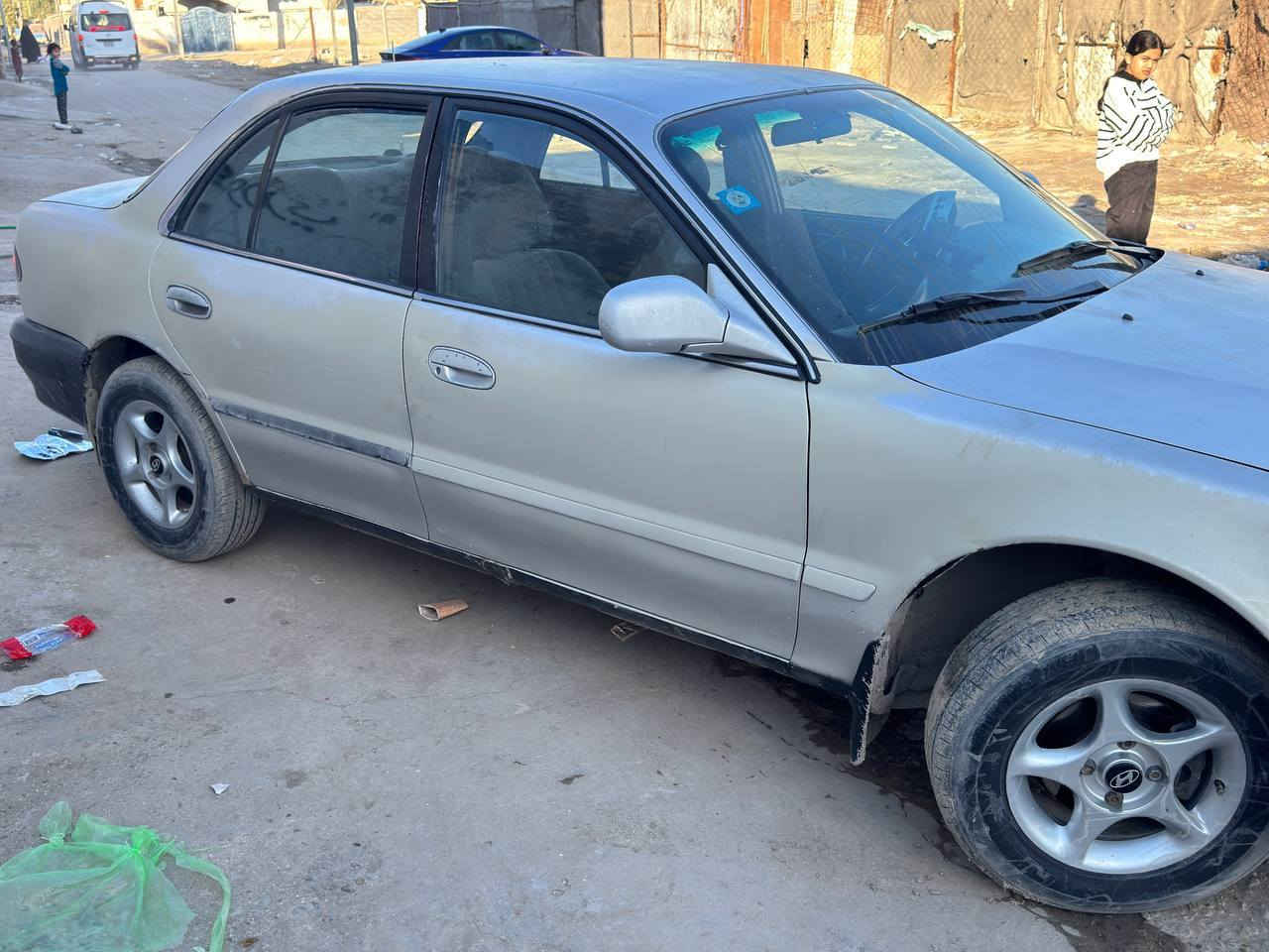 سوناتا تو للبيع موديل ١٩٩٤
رقم بغداد الدولي 
السياره مكفوله من الصبغ 
مابيها تبريد كلشي. شغال 
للبيع مكاني بابل المسيب
***********
